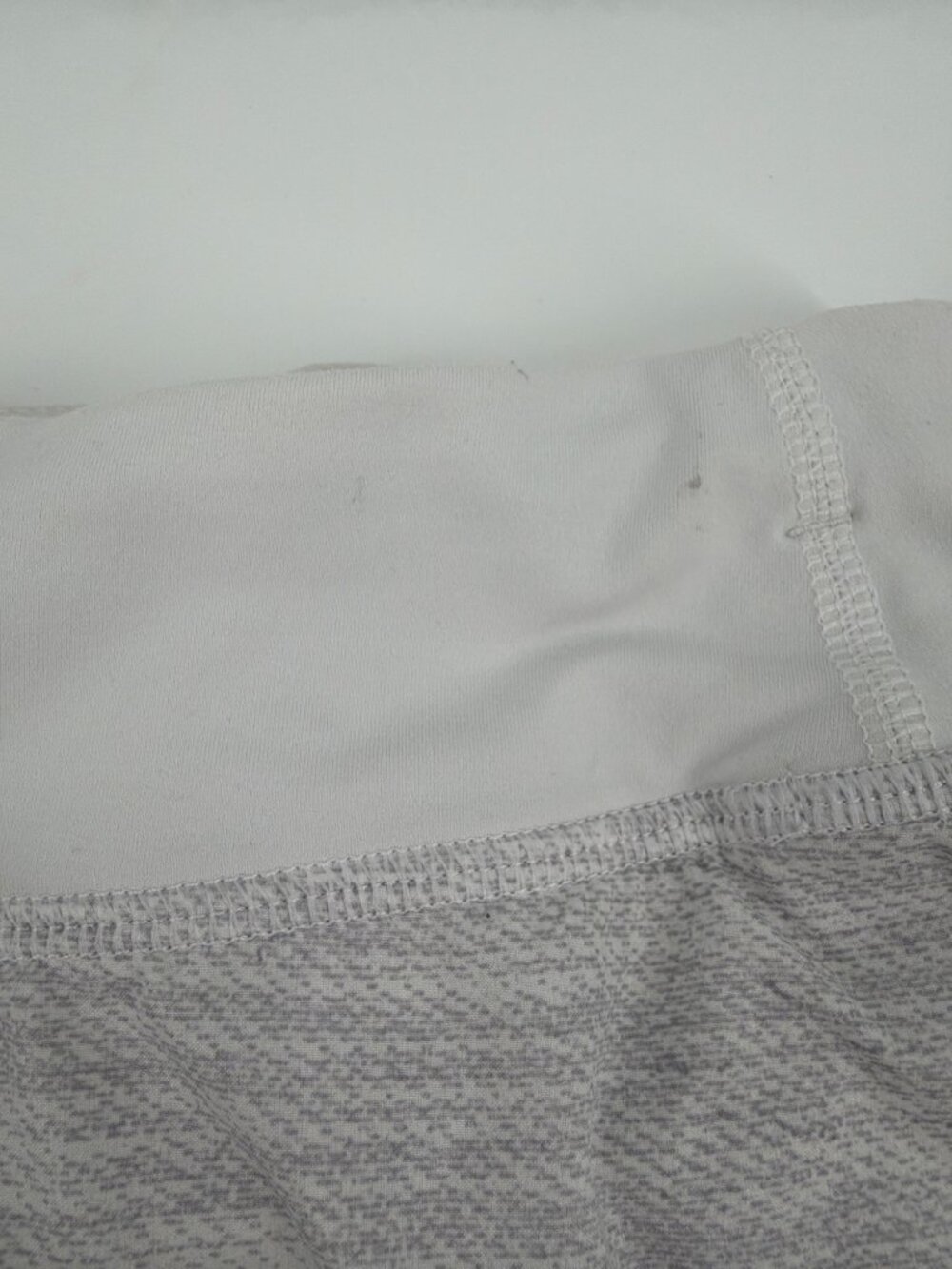 Lululemon Run Light As Air Lined Skirt Womens 4 Gray White Athleisure Preppy - Picture 4 of 8